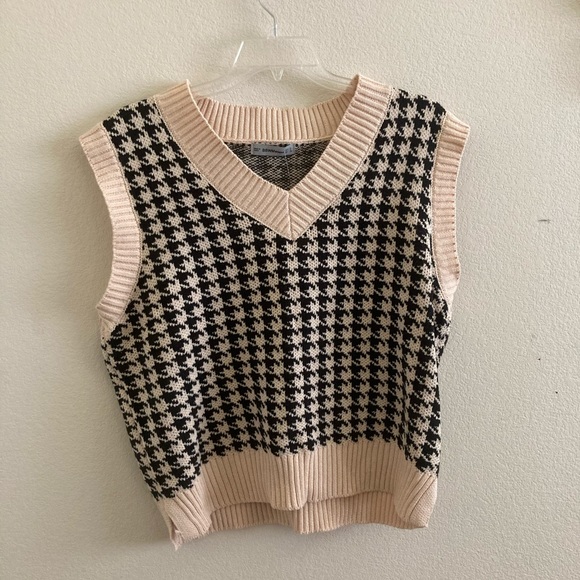 YesStyle Sweaters - Herringbone Sweater Vest